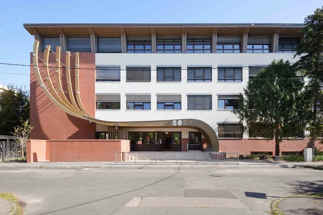 Renovation and enlargement of the building of the Szent István Vocational High School of Music and Music School